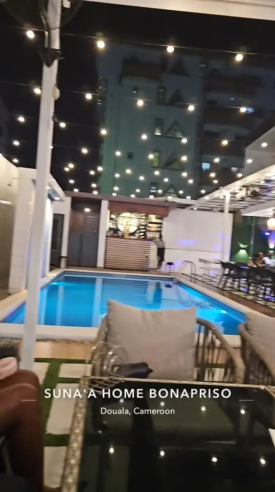 La terrasse en soirée